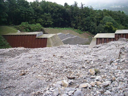 西之貝戸川5号砂防えん堤 2