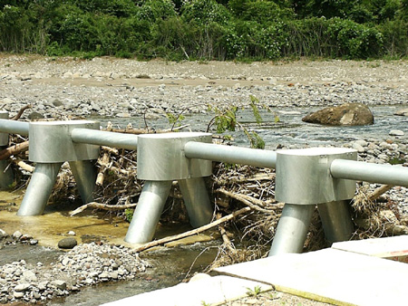 余笹川4号流木止 3